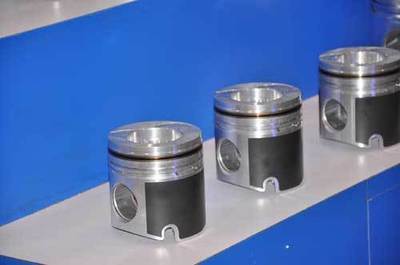 第67屆青島汽配會展臺:日照金港活塞(組圖)_汽車_鳳凰網(wǎng)